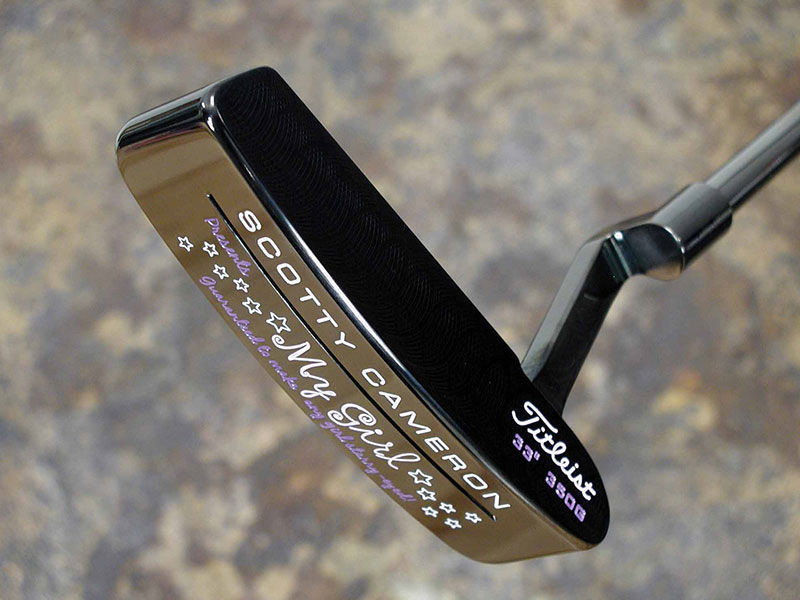 The sound slot in the sole gives it the beach name. Scotty completed the ensemble by giving its shaft the same iridescent Black Pearl finish as the head.
