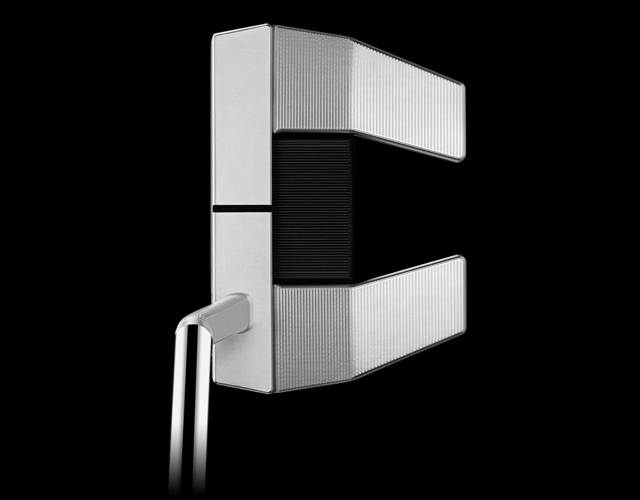 Scotty Cameron Phantom X 5.5 putter at address